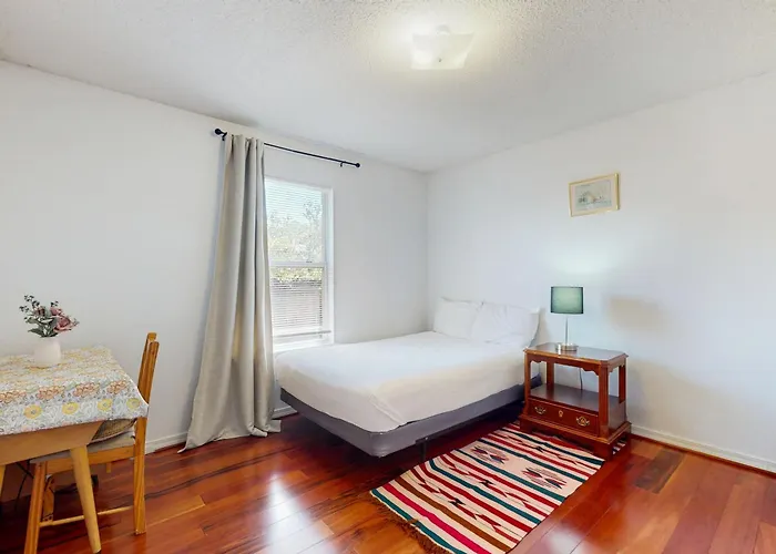 Gorgeous Pet Friendly Coastal With Plenty Of Space And Easy Access * Pensacola
